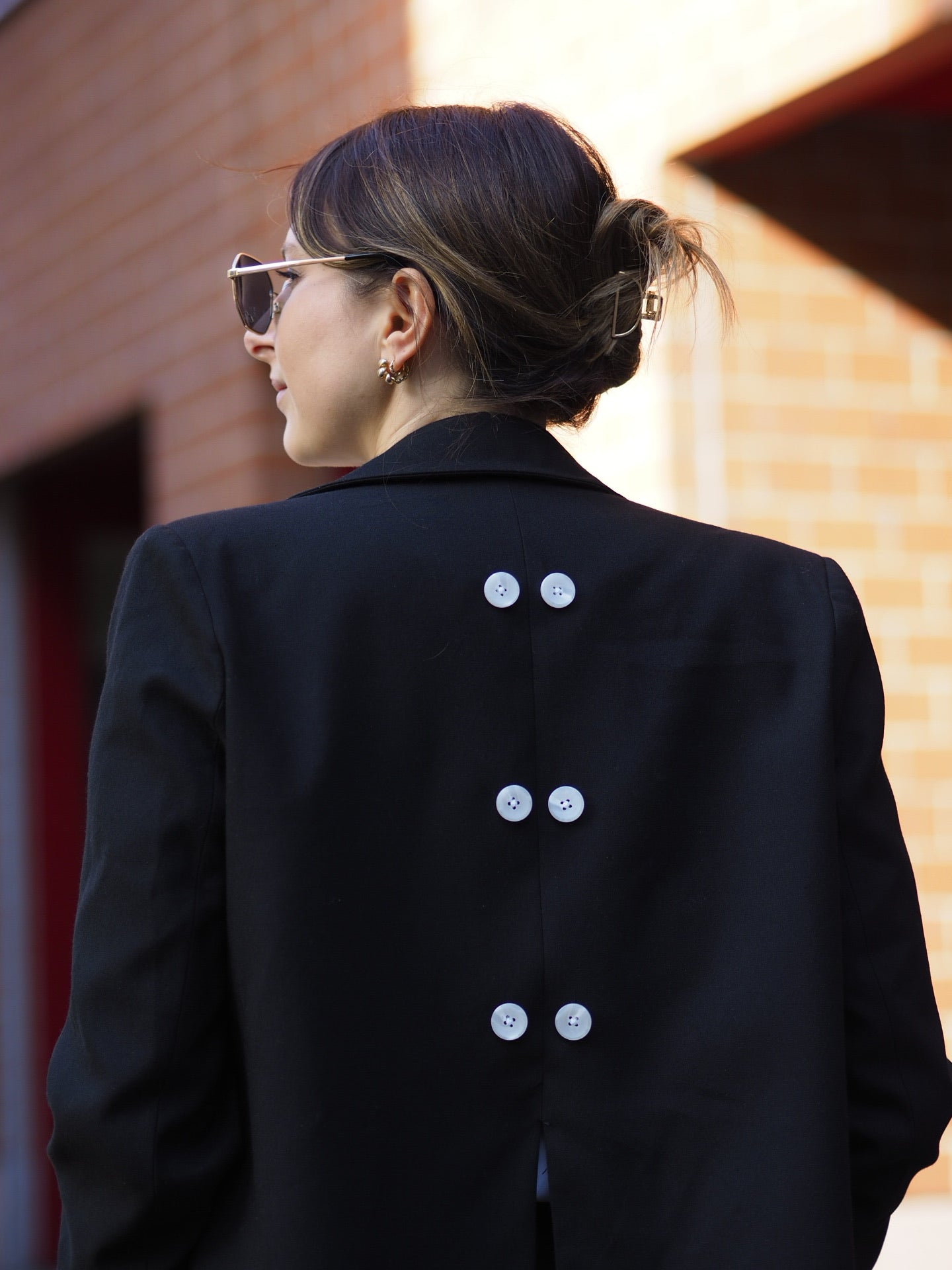 Black / 34